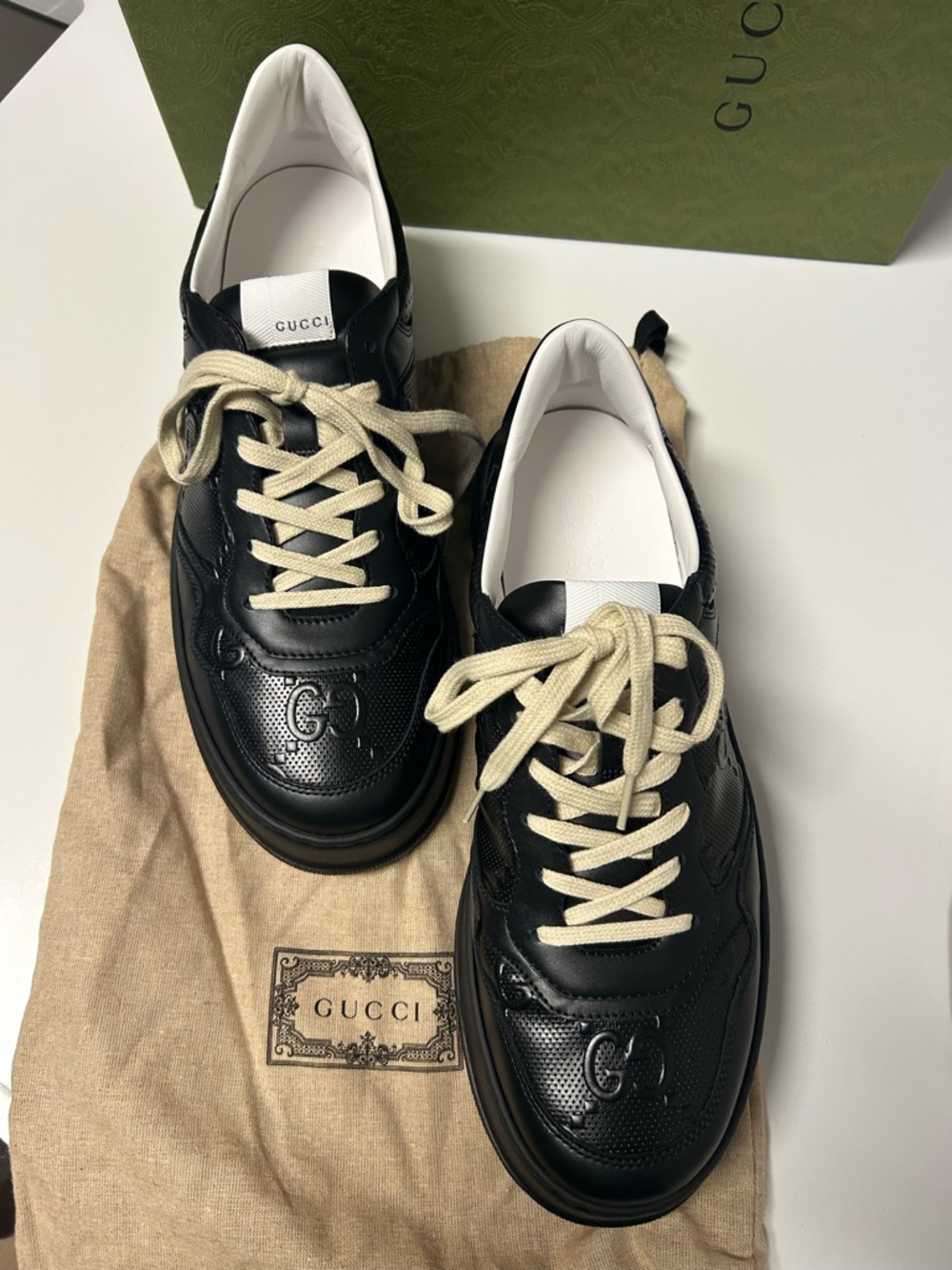 **AUTHENTIC** Gucci Black Leather Sneakers w/ box, dust bags, and extra laces. - Picture 6 of 12